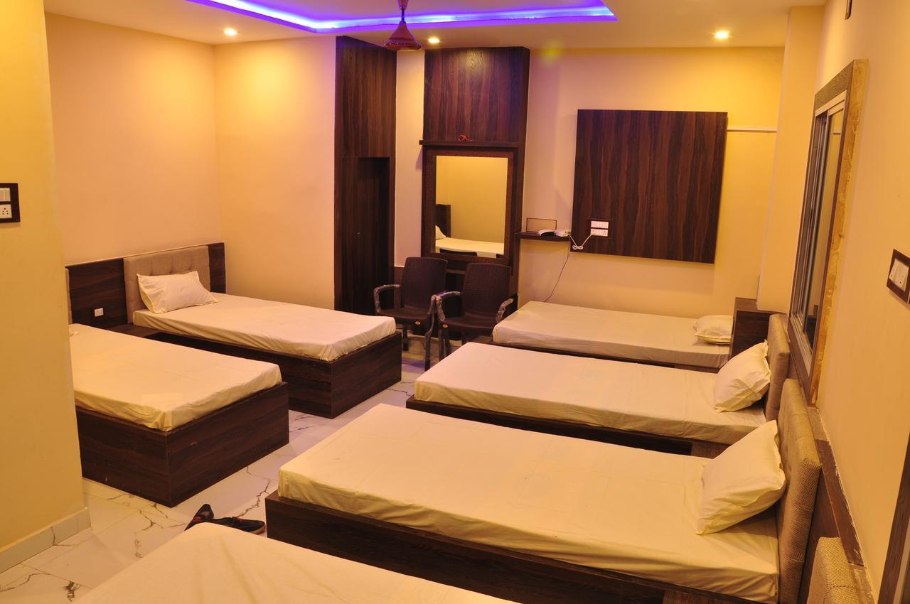 Hotel Golden Inn Balangir Экстерьер фото