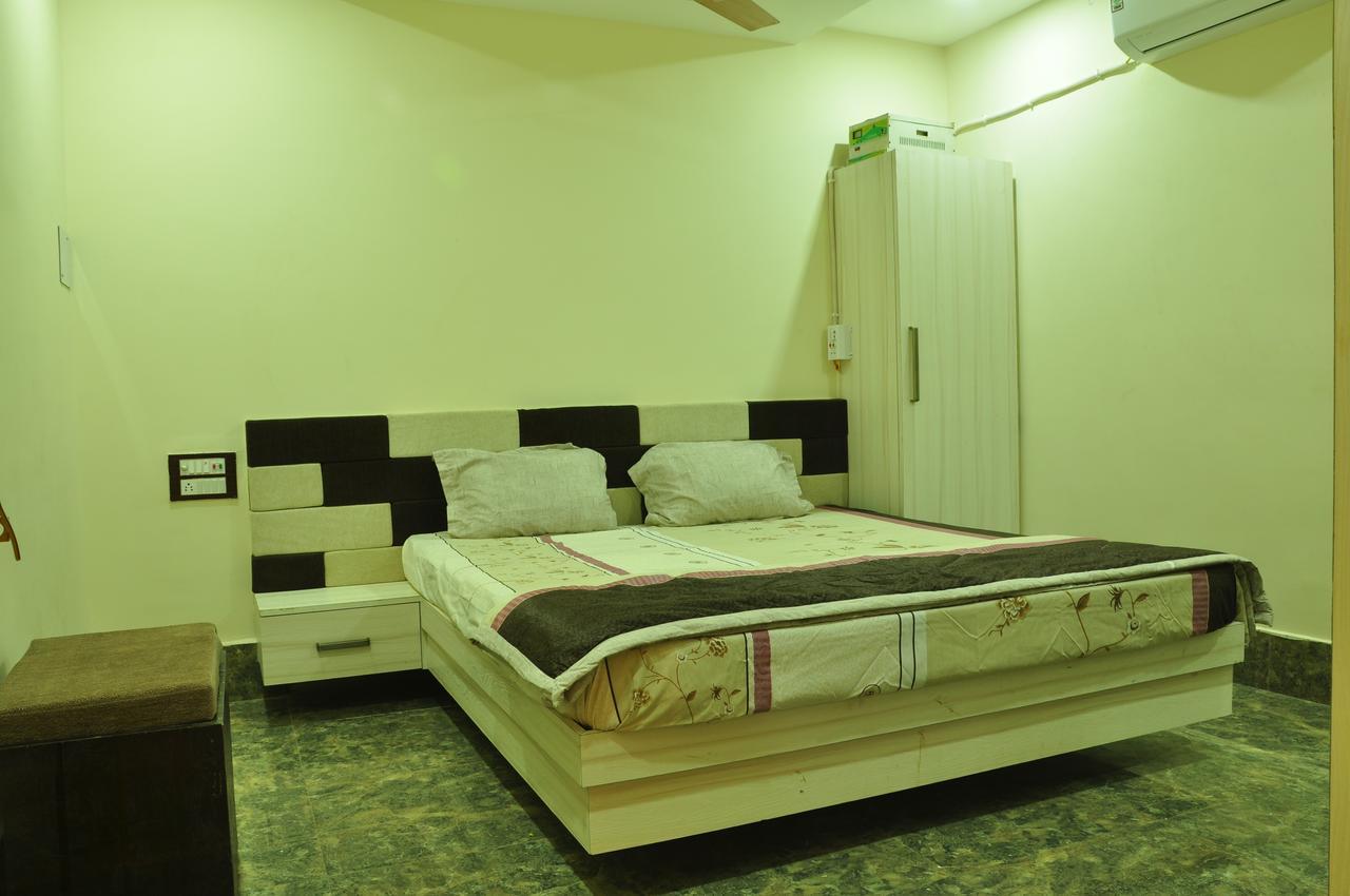 Hotel Golden Inn Balangir Экстерьер фото